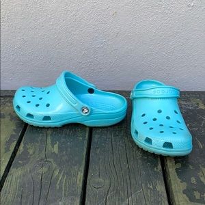 🌈 Blue Crocs